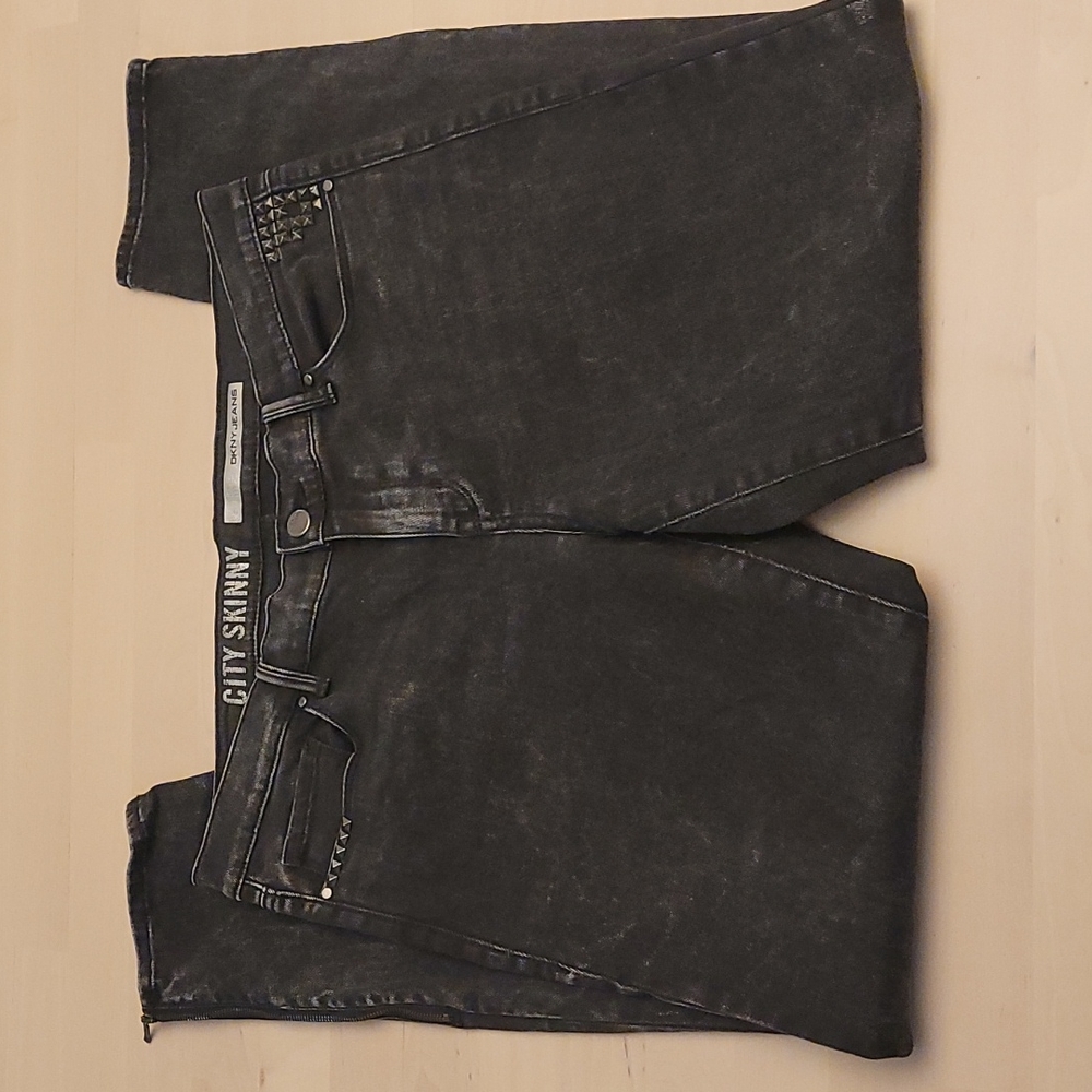 DKNY City Skinny Studded and Zipper Detailed Distressed Black Jeans